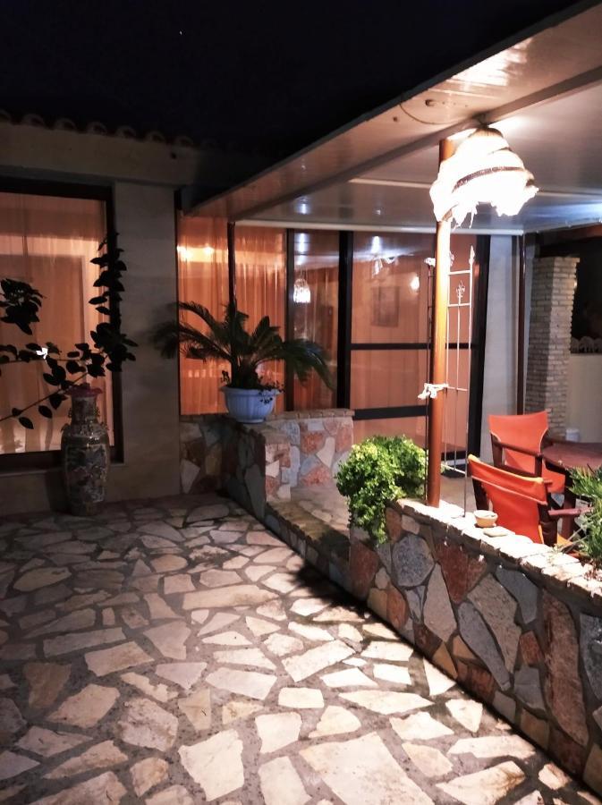 Mila La Villa Kastron  Bagian luar foto